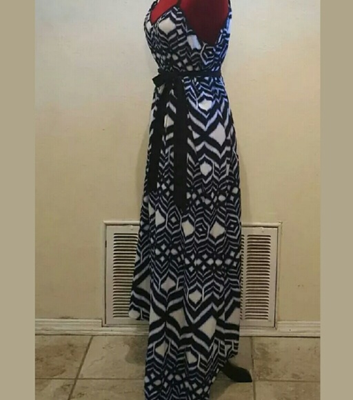 Lane Bryant Summer Maxi Dress W/ Asymmetrical Hem - Picture 6 of 8